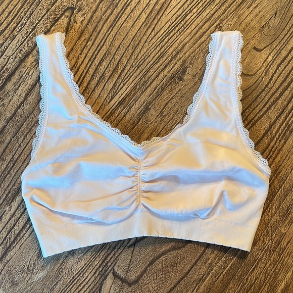 3 Gap Love Seamless Bralette Bundle (3 Bras) - NWOT - Picture 5 of 7